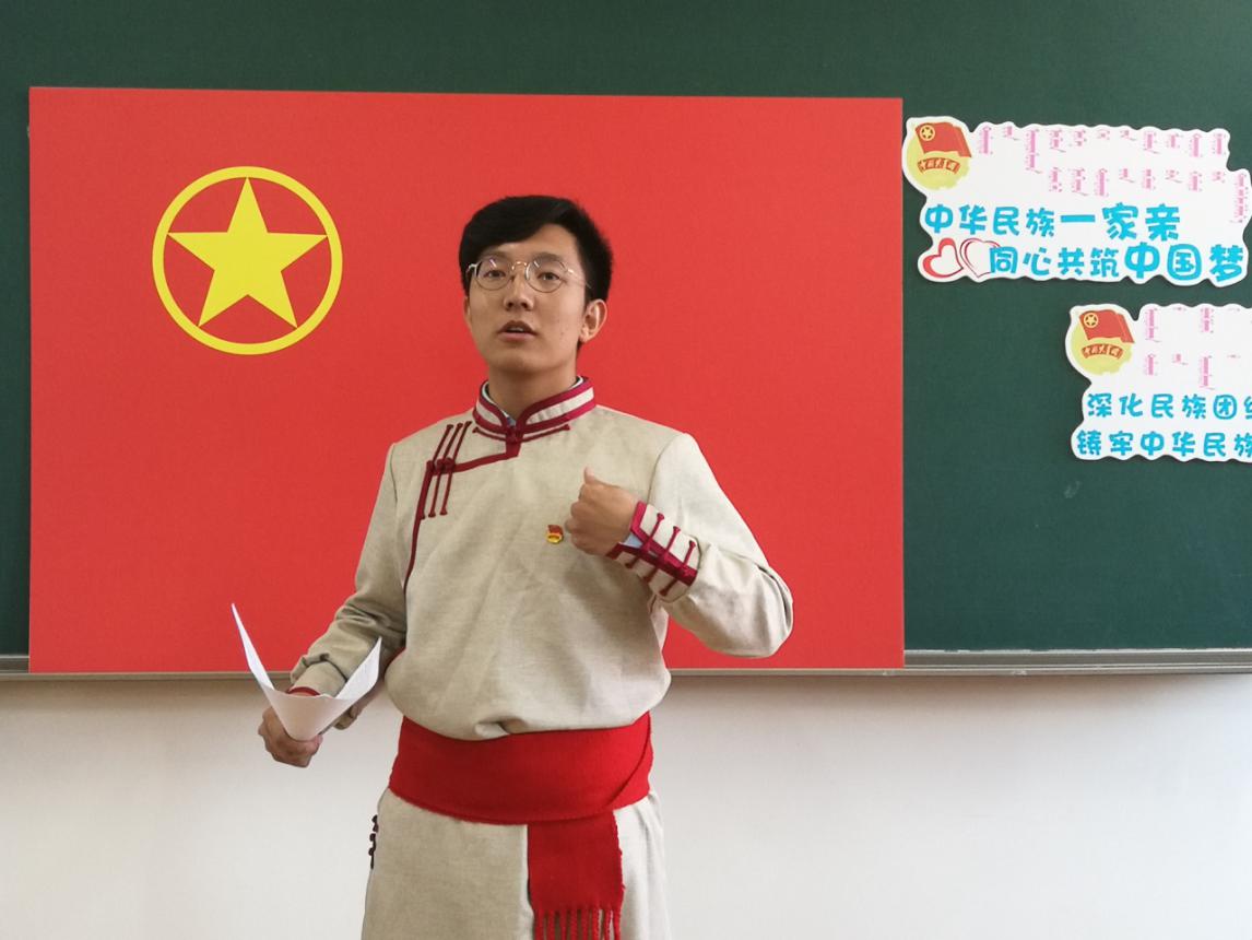 说明: 91c757b6f40e3398184acf21ed945e7